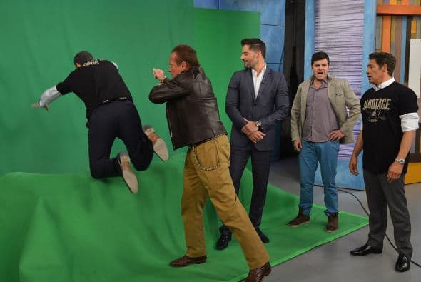 Arnold Schwarzenegger y Joe Manganiello en Despierta