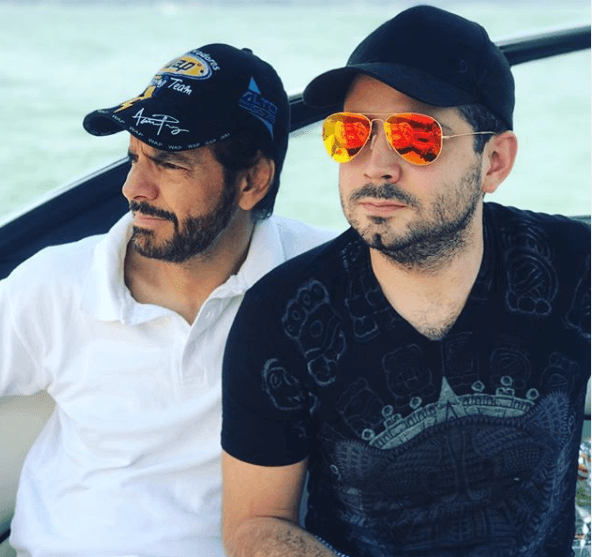 El emotivo momento se dio durante una platica entre el actor que interpreta a Ludovico P. Luche y sus tres hijos mayores. 
<br>