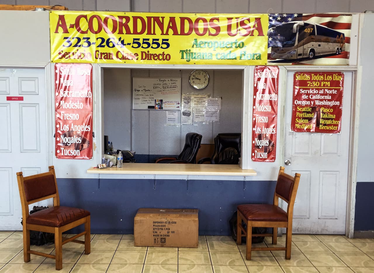 La oficina en Los Ángeles de Autobuses Coordinados USA.