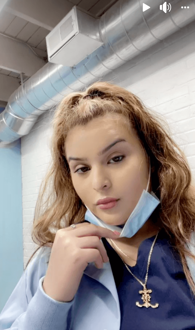 El hermano de Alyssa Flores también ha publicado que sabe quién le quitó la vida.