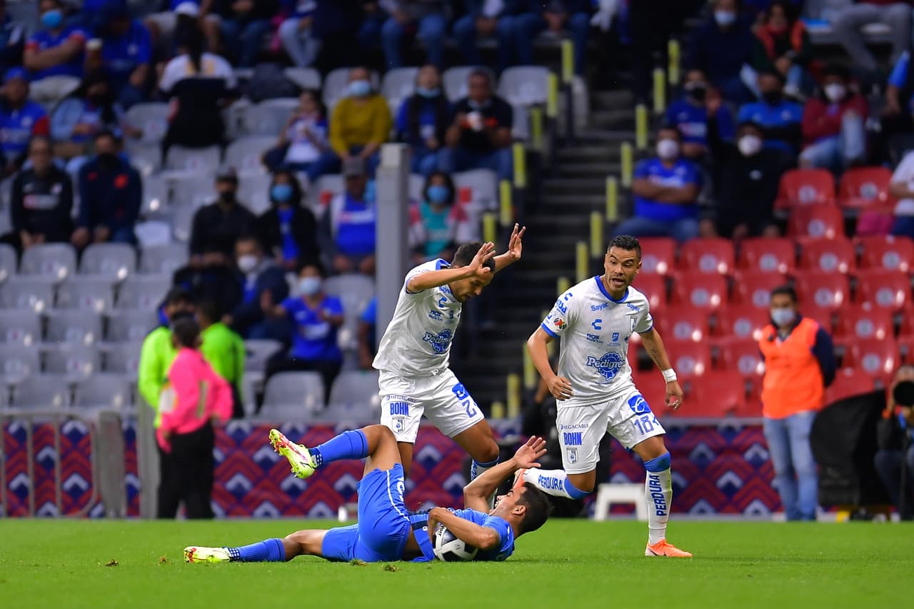 Cruz Azul envía seis jugadores a trabajar a playa y no estarán disponibles ante Puebla