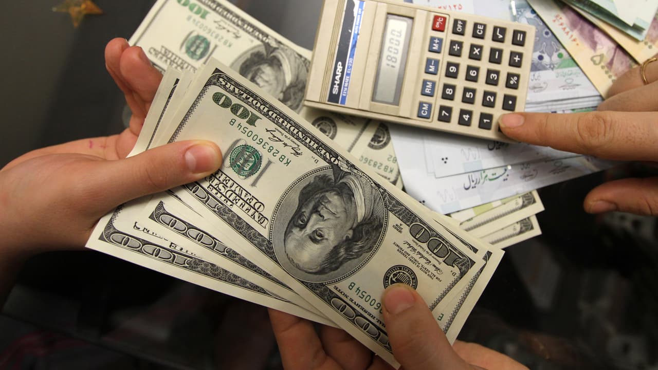 ¿Le deben horas extra en su trabajo? Le decimos dónde denunciar