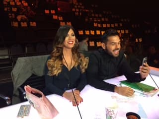 José Santana y Saritza Alvarado disfrutaron de la transmisión del show previo a la gran final de La Banda.