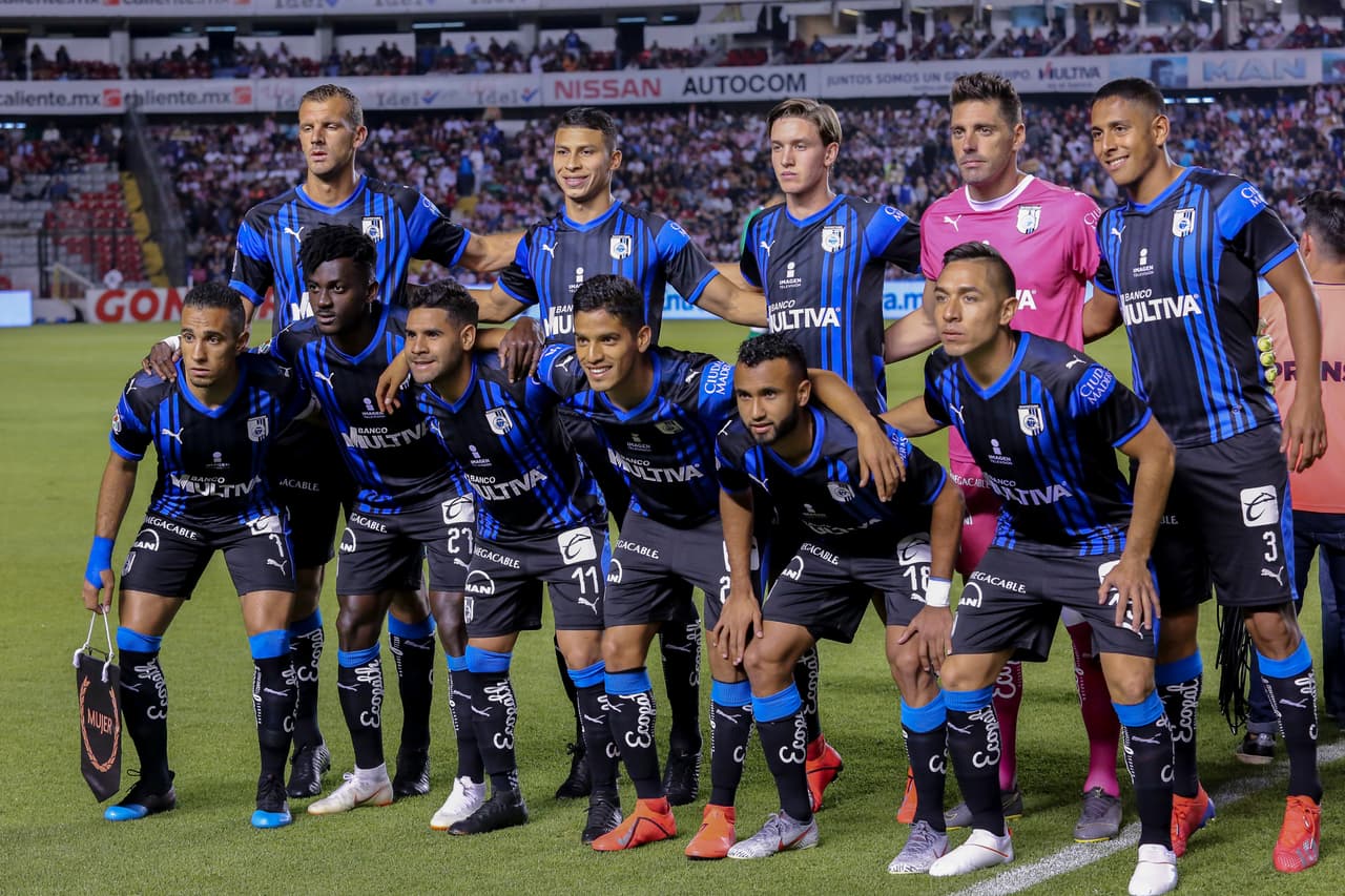 Con su alineación titular, los Gallos Blancos buscaron su segundo triunfo consecutivo en casa.