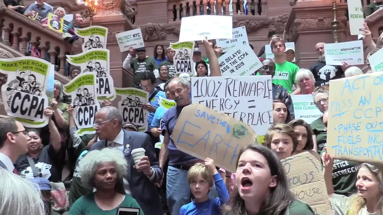 Nueva York aprueba histórica ley de protección al medio ambiente  