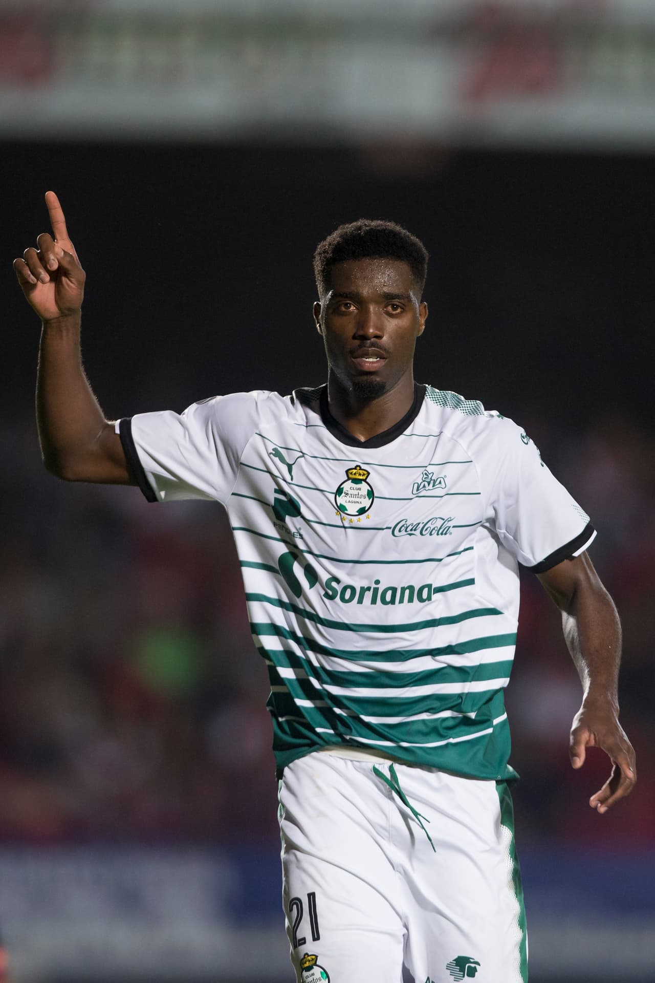 Por la vía penal y al minuto 91, Djaniny Tavares igualó el marcador y le dio a Santos un punto que le permite seguir luchando en la parte alta de la tabla general.