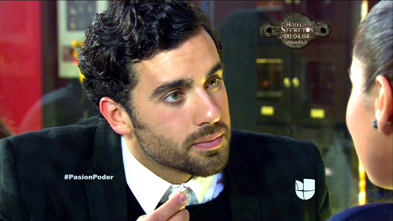 En Pasión y Poder, David le confesó a Regina el gran amor que siente y en medio de un momento muy romántico le propuso pasar el resto de su vida juntos.