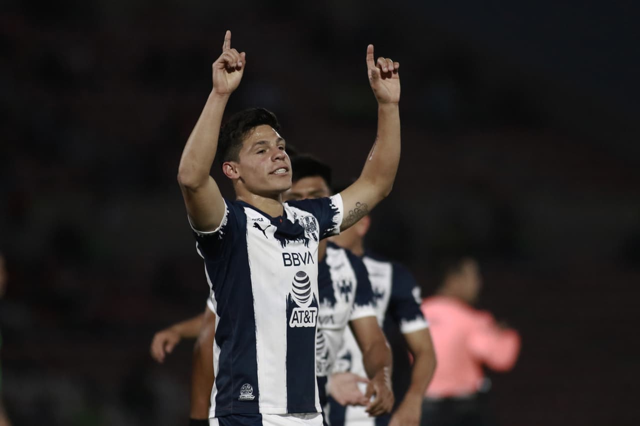 Con dobletes de Vincent Janssen y Rogelio Funes Mori, y goles de Ponchito González y José Alvarado, Monterrey pasa por encima de Bravos con un marcador a favor de 1-6. Los Regios toman la cuarta posición de manera momentánea y los Bravos se quedan en la posición número 14 con 8 unidades.