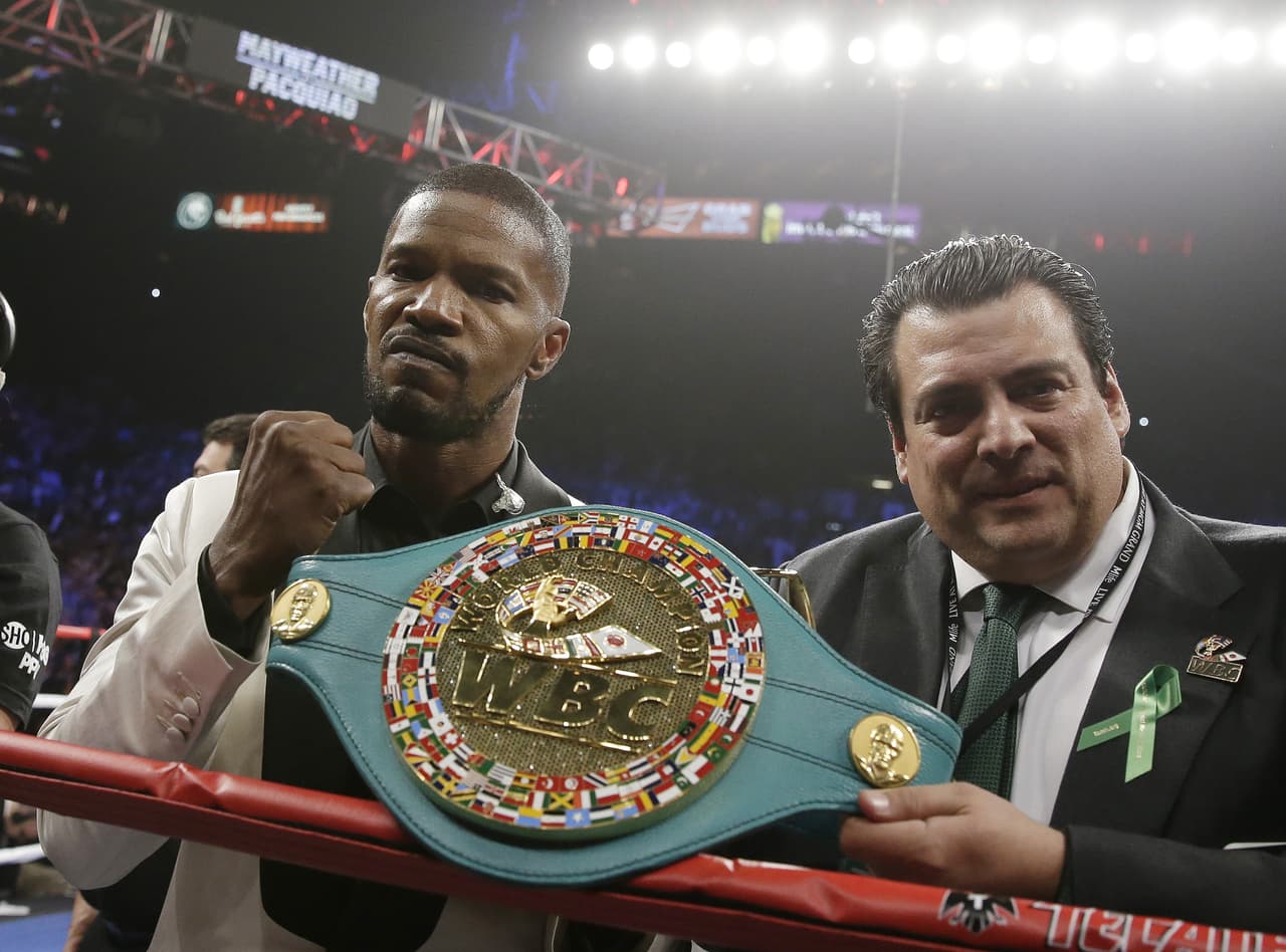 El actor Jamie Foxx es fanático del boxeo y no se prederá el combate de Mayweather y McGregor.