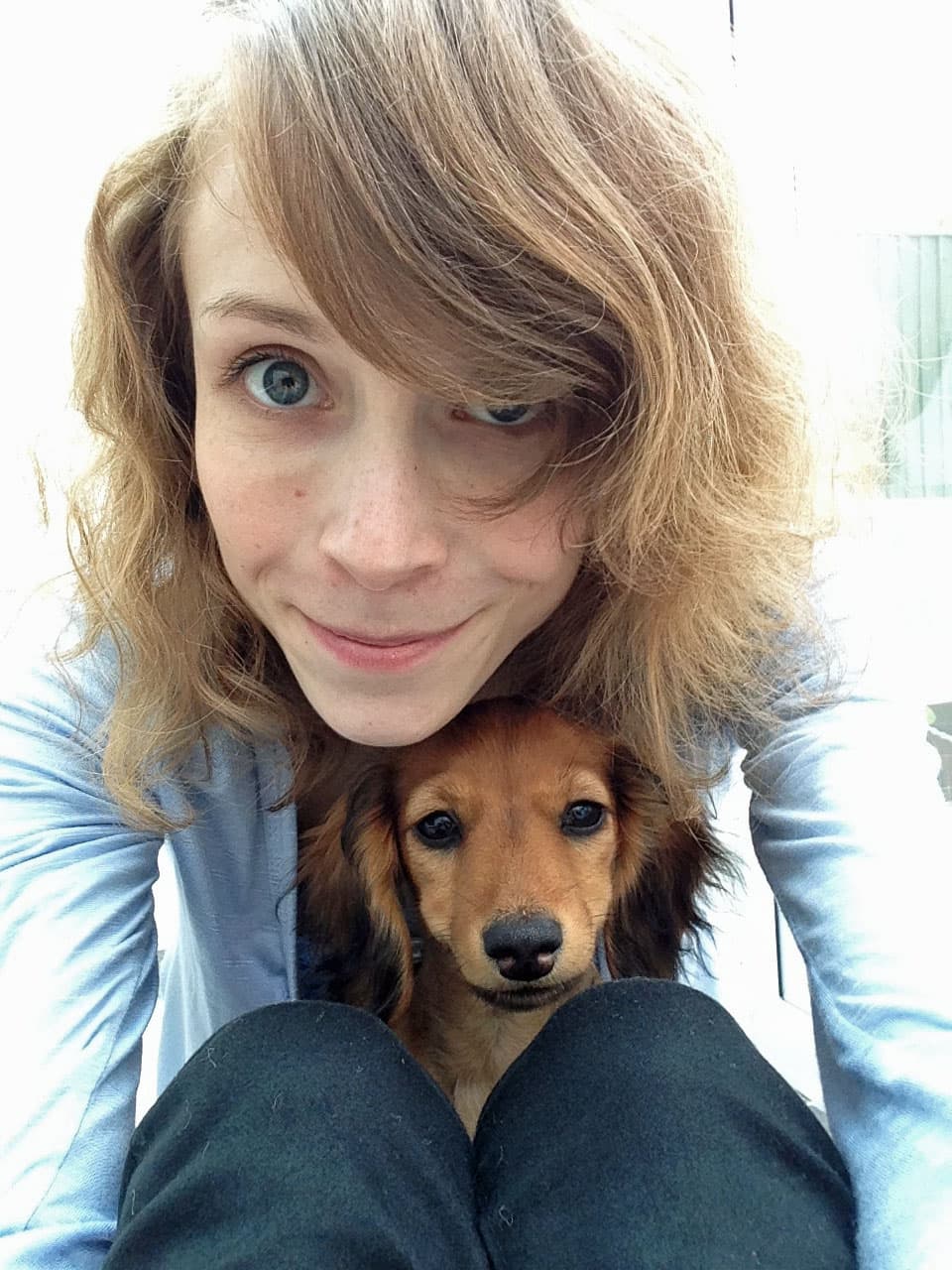 Sophie Hewletts se recobró de la anorexia gracias a su perrito.