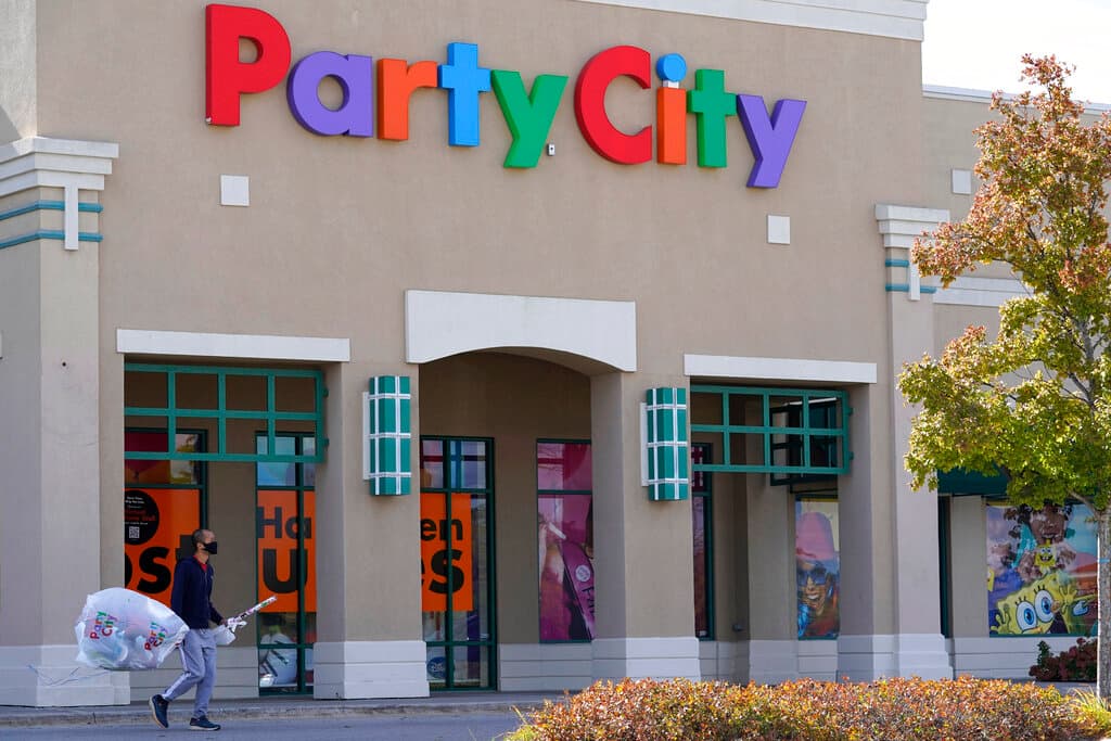 ¿Se acaba la fiesta para Party City? La compañía se declara en bancarrota, asediada por altos precios y una creciente competencia