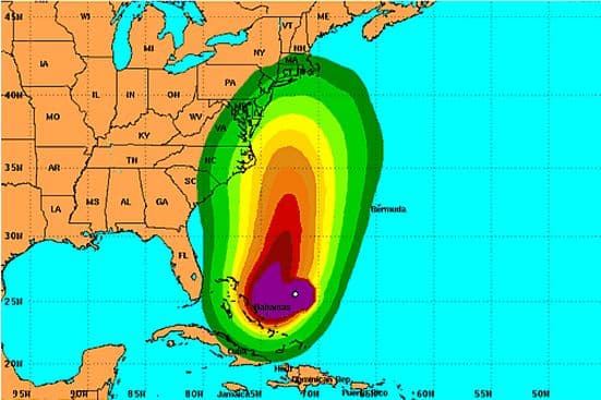 Joaquín se convierte en huracán cerca de las Bahamas