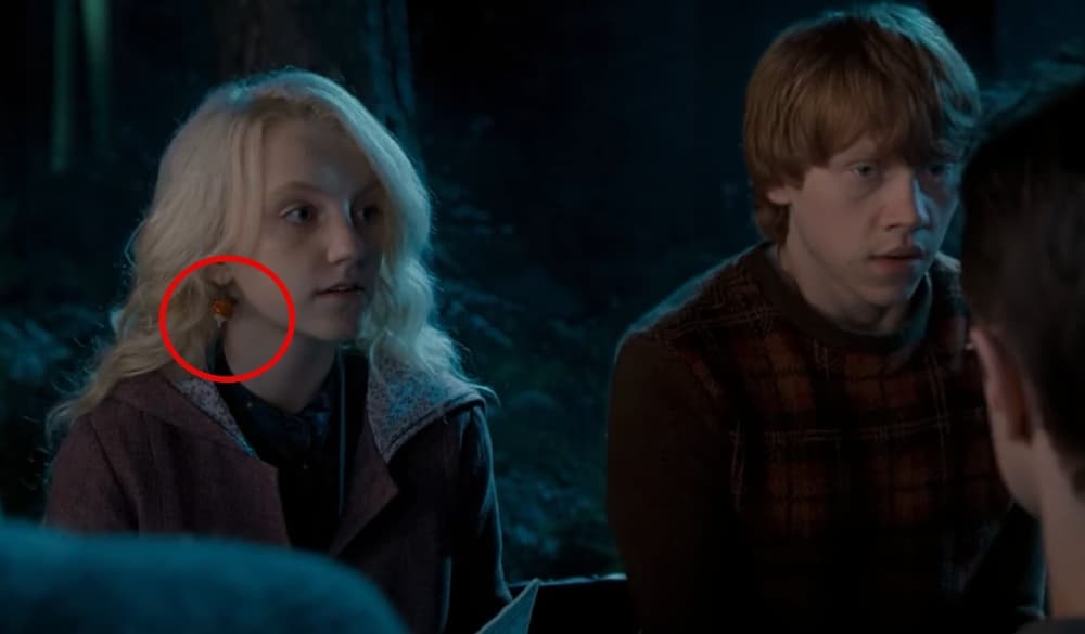 Evanna Lynch estaba tan emocionada por darle vida a Luna en las películas, que colaboró para diseñar la joyería de su personaje, incluyendo los famosos aretes con forma de rábano, de acuerdo a lo que dijo la diseñadora Jany Temime para 'Insider'.