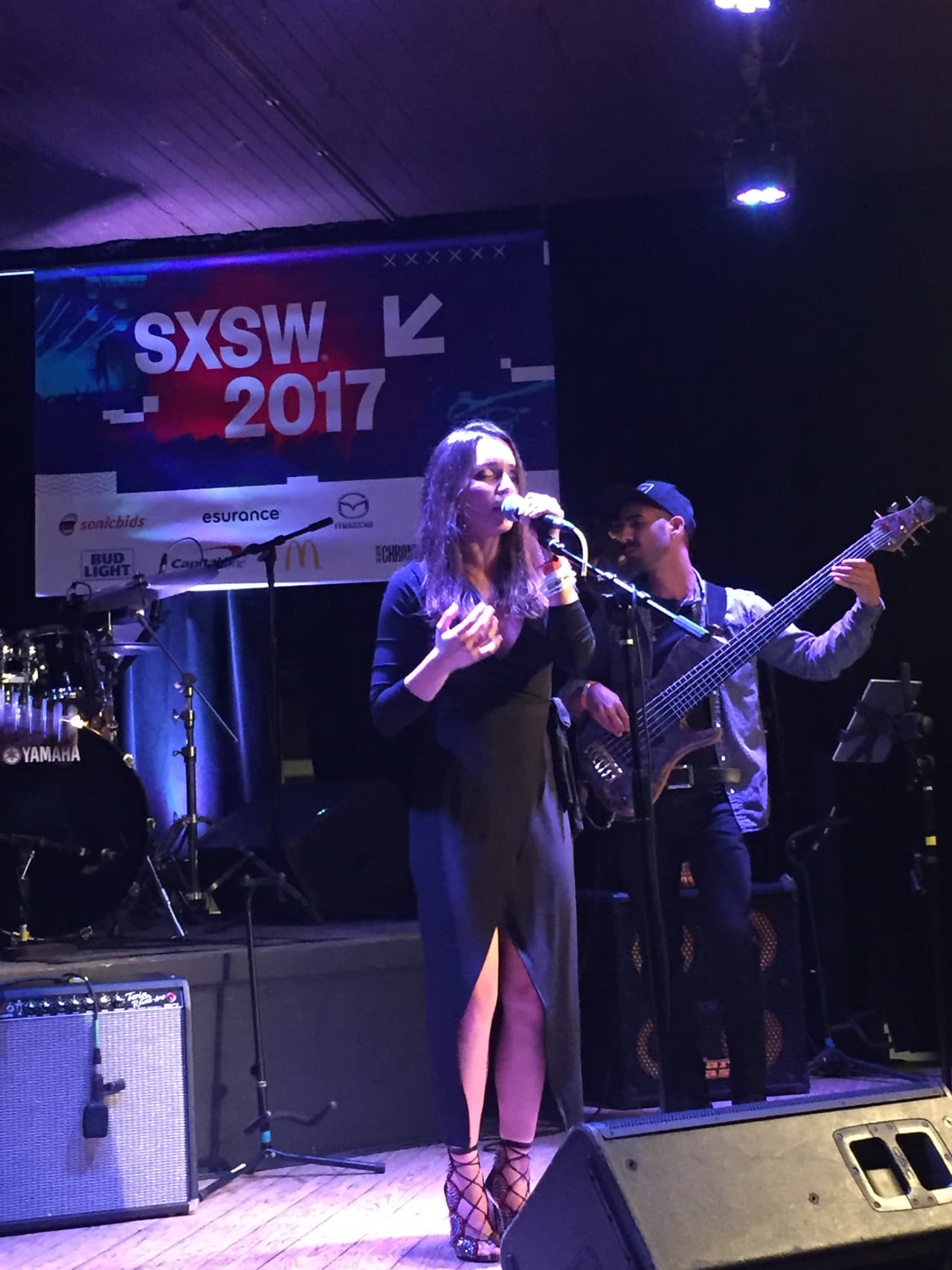 Diana Fuentes cantó el tema 'La Fortuna', el que grabó junto a Tommy Torres.