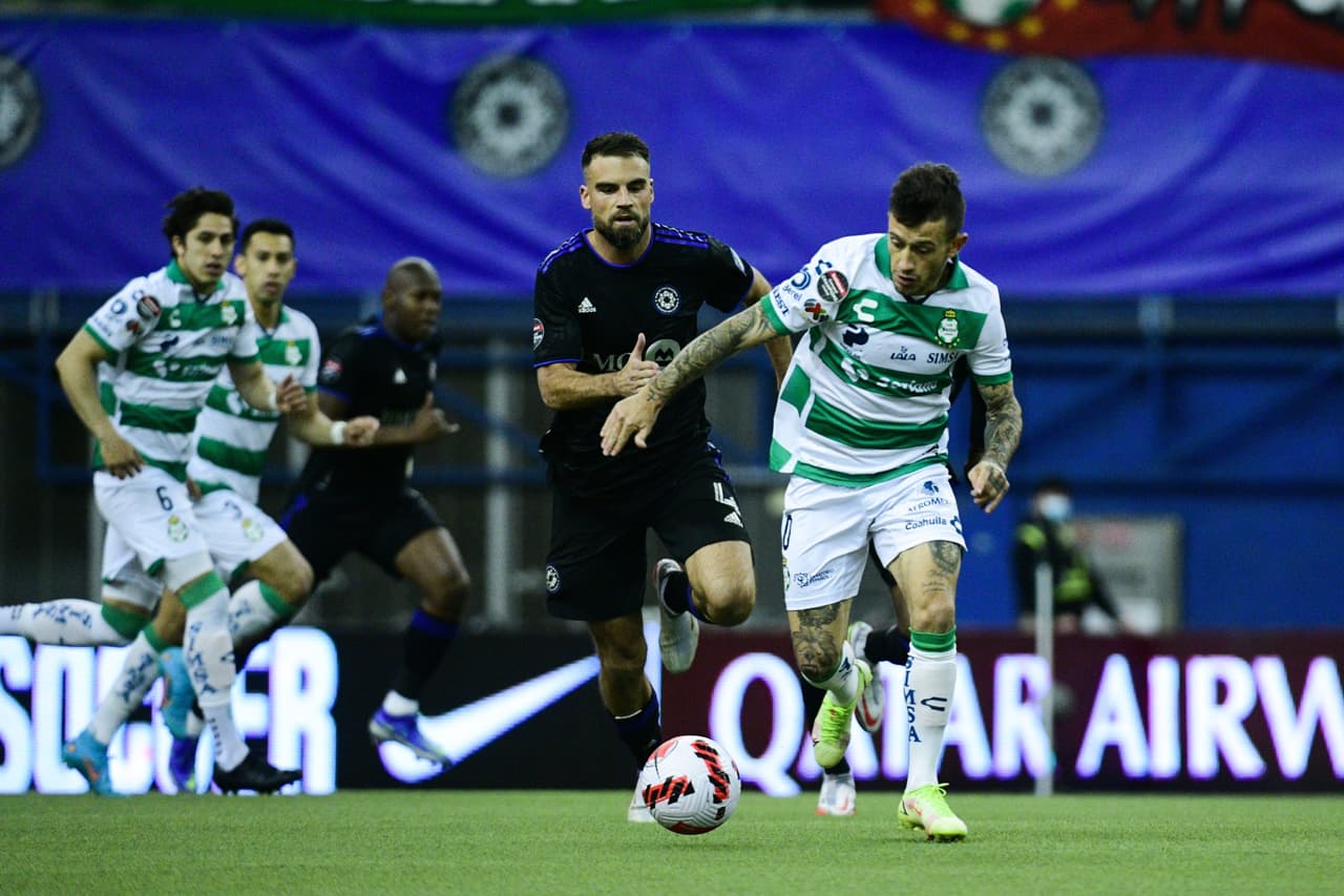 Montral sale con todo en su estadio, vence 3-0 a Santos y aseguran su plaza en los cuartos de final con un global a favor de 3-1.