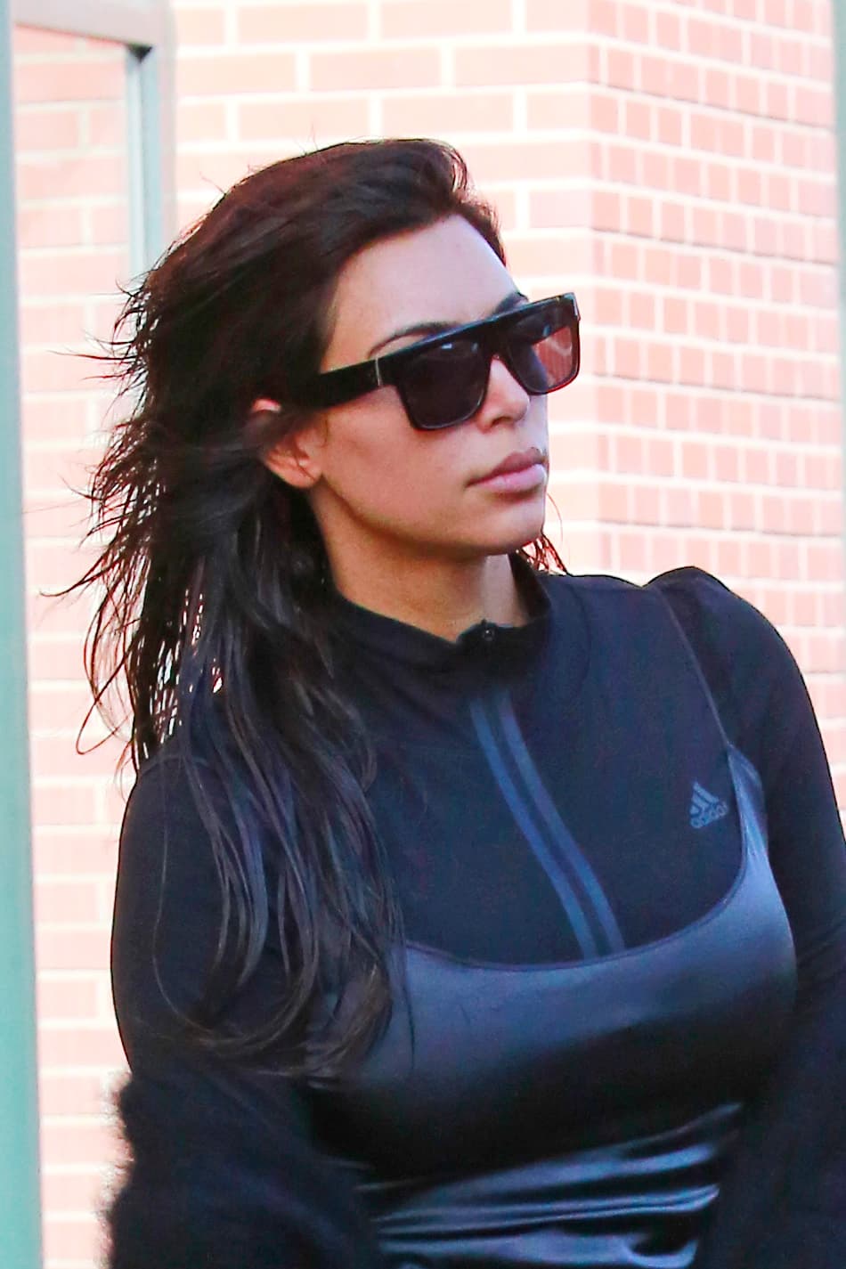 Uff! Lo bueno fue que dejó en casa las enormes gafas de sol que lució durante sus vacaciones en Vail.