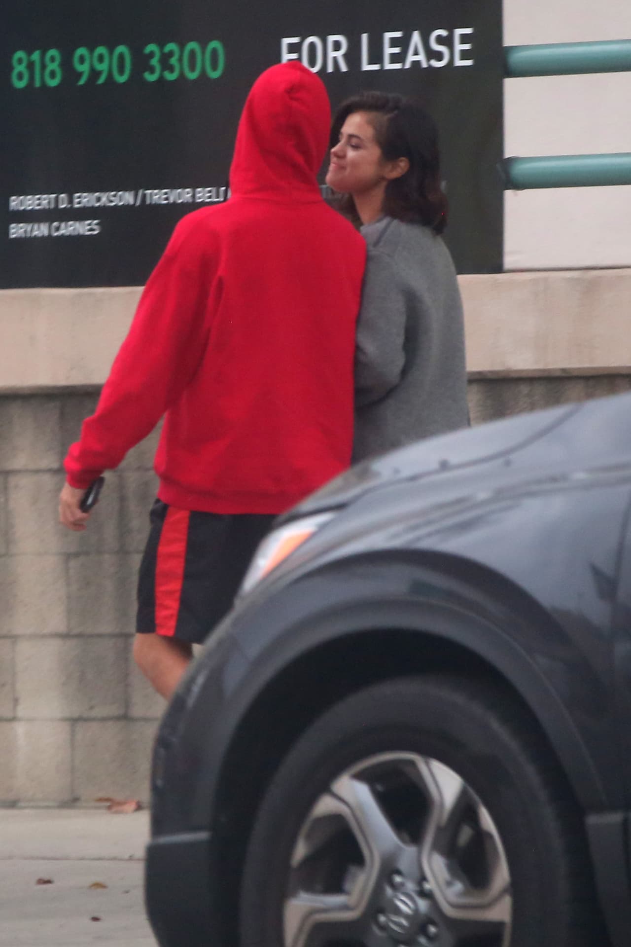 Justin Bieber y Selena Gómez, de 23 y 25 años, ya no ocultan su amor y se les ve juntos en otros lugares públicos.