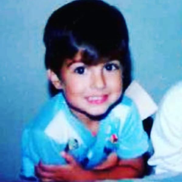 ¿Lo reconoces? Este es pequeño Juan Pablo que años más tarde levantaría los suspiros de todas las mujeres. Nació el 16 de noviembre de 1989, en Culiacán, Sinaloa.