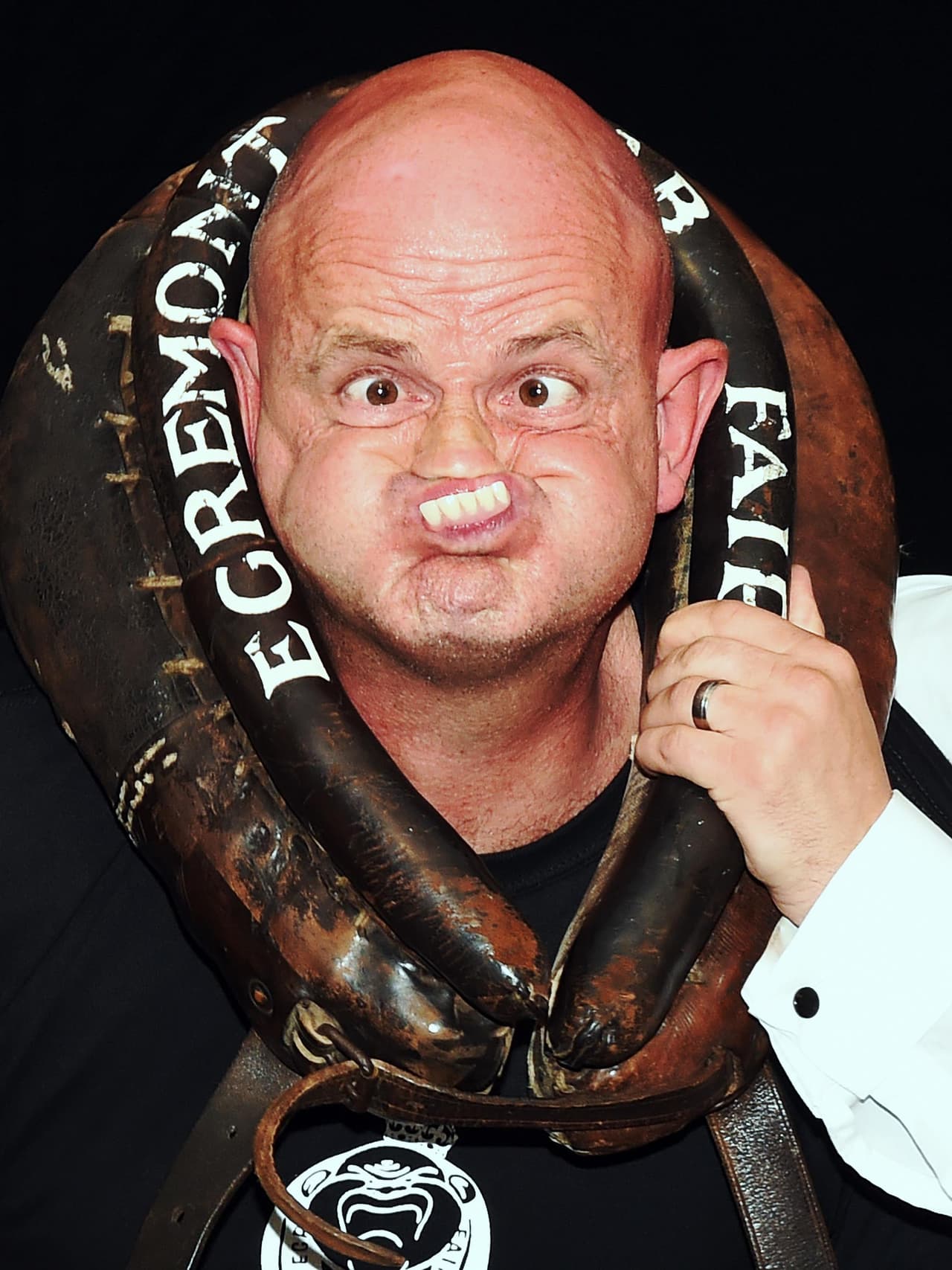 Pasan mucho tiempo practicando el peor gesto, pero sólo uno puede llevarse el premio.