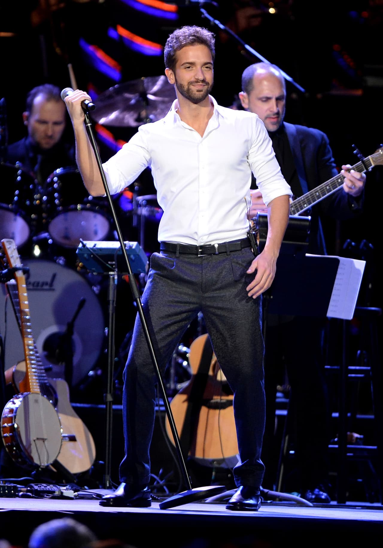 El cantante español ha sido nominado en varias ocasiones al Latin GRAMMY, y sus actuaciones sobre este escenario han sido inolvidables.