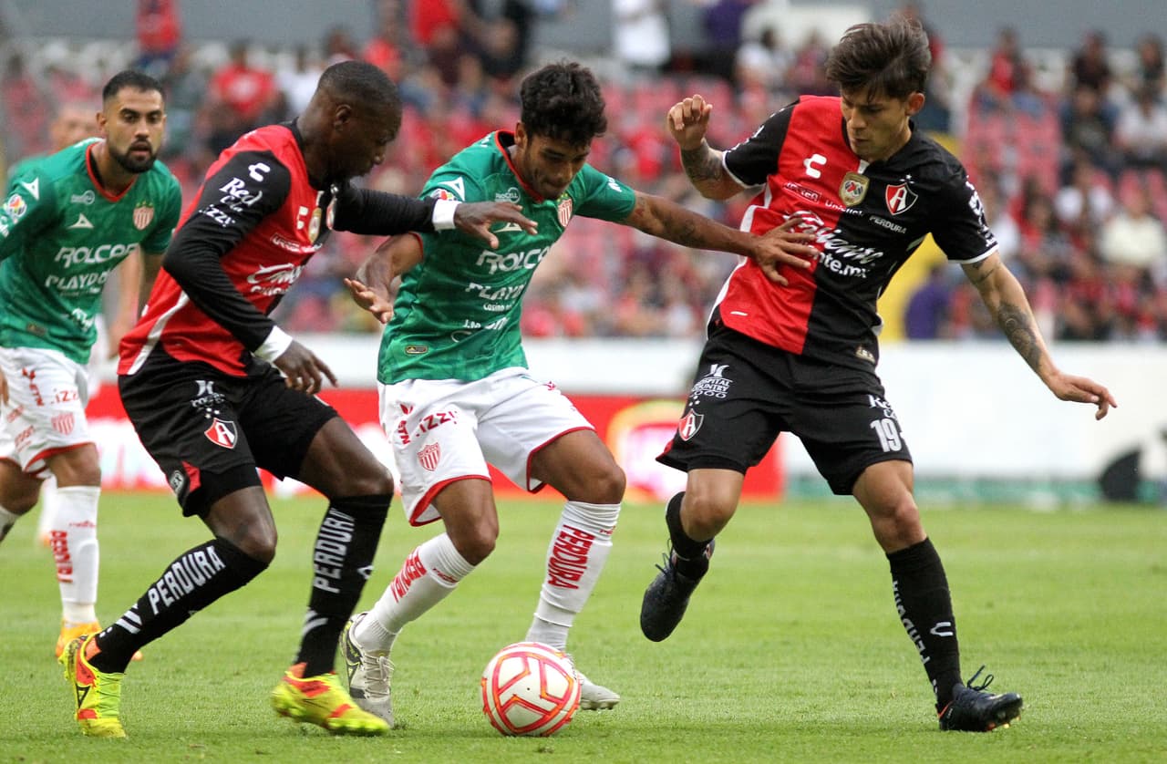 Con gol de Gaddi Aguirre en la recta final del segundo tiempo, Atlas ganó en la Jornada 17 del Apertura 2022 a un Necaxa que falló en varios ocasiones en el adiós de Diego Cocca.
