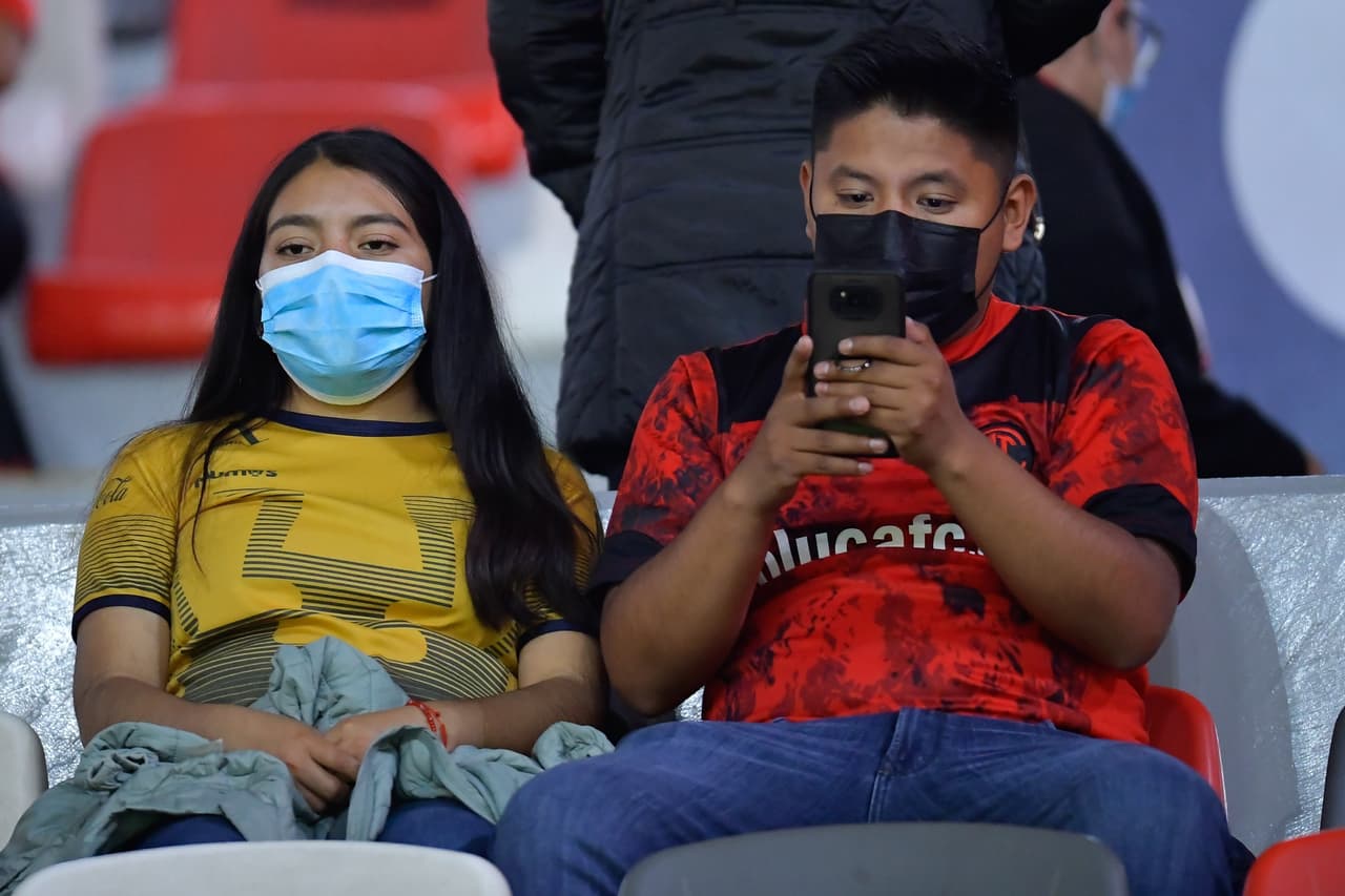 La afición de ambos equipos, presente.