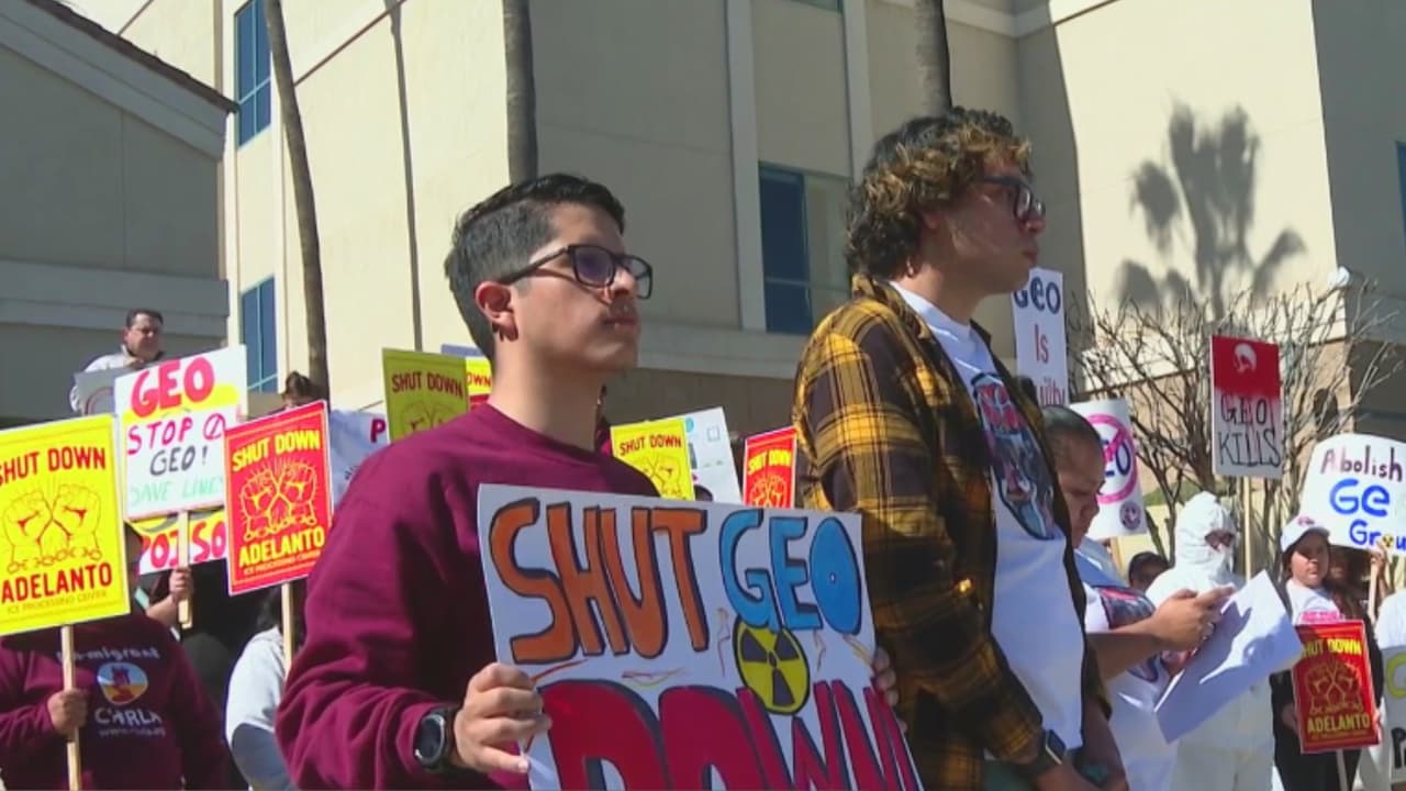 “Nos exponían mientras comíamos”: presentan demanda por uso de químico en centro de detención de Adelanto