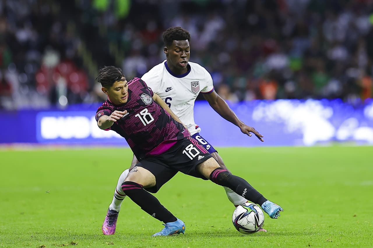 México y Estados Unidos dan un paso al frente para clasificarse al Mundial Qatar 2022 con un empate 0-0 en el Estadio Azteca en juego de eliminatorias mundialistas.