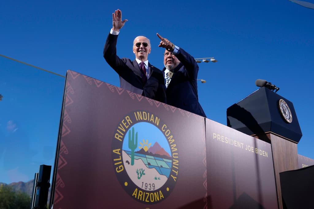 Qué fueron las políticas de internamiento de niños nativos estadounidenses por las que Biden pidió disculpas 150 años después