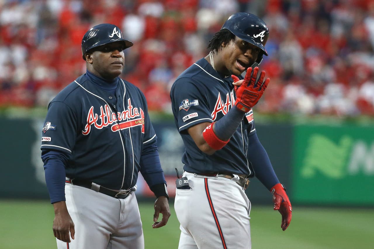 Los Braves vienen de atrás en la novena para remontar a los Cardinals 3-1.