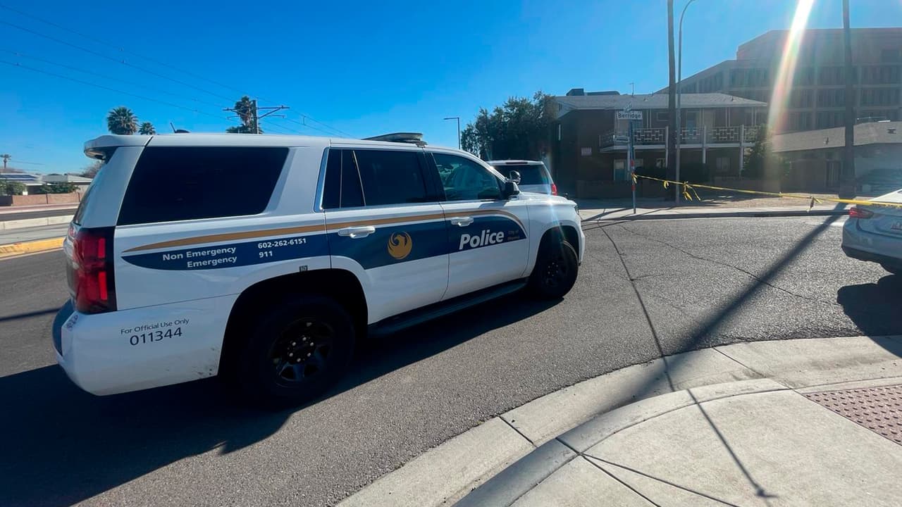 Los uniformados respondieron a la agresión y 
<b>lograron impactar al sospechoso en al menos una ocasión</b>. Luego de desarmarlo, se le brindó atención médica y después fue trasladado a un hospital.