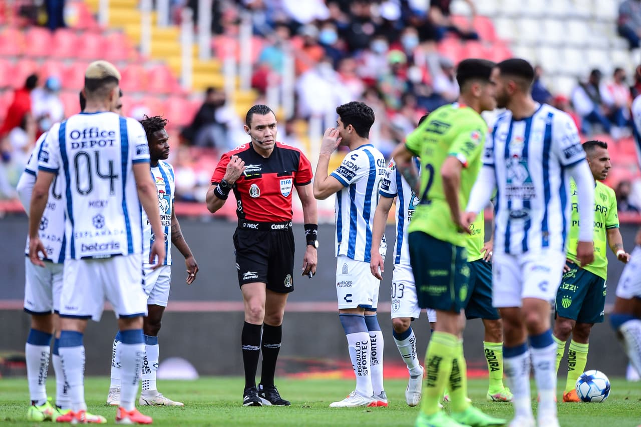 Pachuca controla el partido de principio a fin y pasan por encima de los Hidrorayos con una goleada de 1-3.