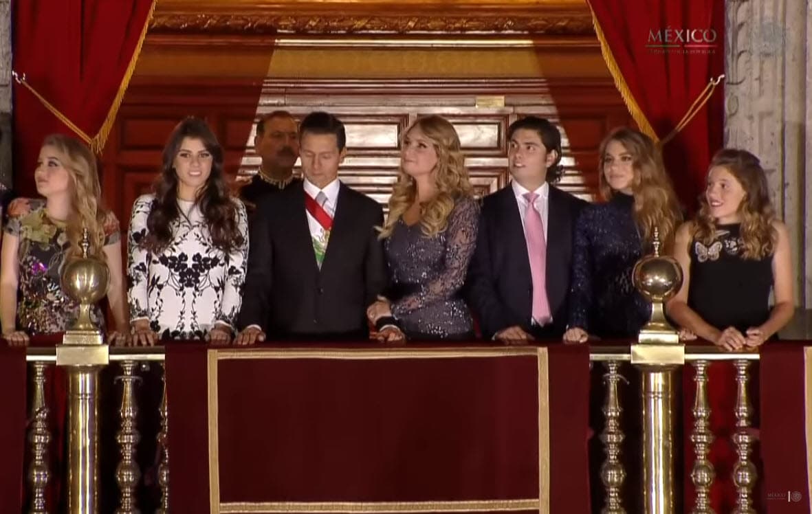 La noche del 15 de septiembre de 2016, durante la 
<a href="https://www.youtube.com/watch?v=rZ_YpU2Mvl8" target="_blank">ceremonia del Grito de Independencia de México</a>, ocurrió otro discreto desplante.