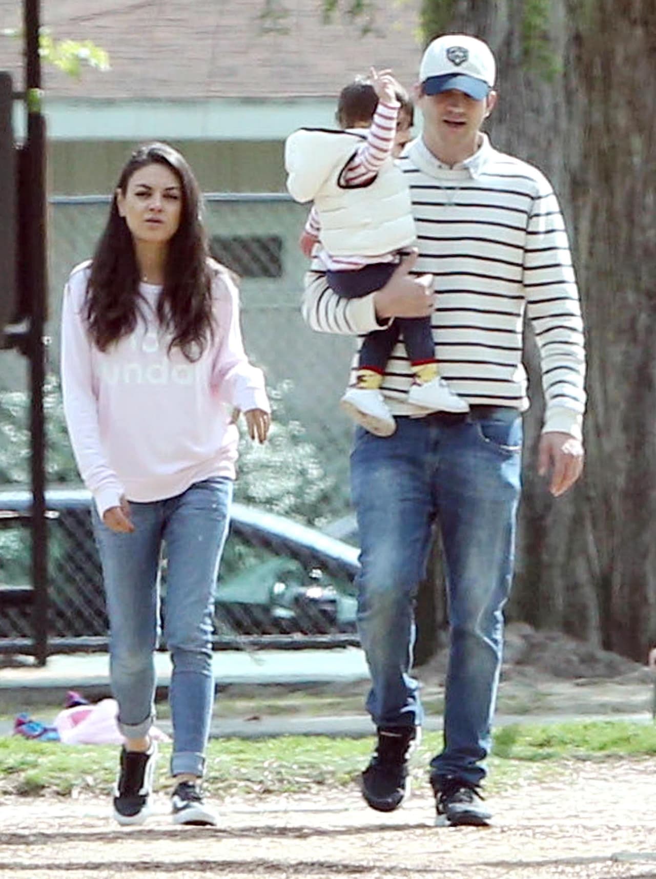 ¿Será que el famoso matrimonio de Hollywood piensa con un bebé más?