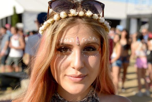 Los colores intensos y los pasteles, en tonalidades como el morado, rosa, azul y verde seguirán todo este año, ya sea tiñendo el cabello de la raíz a la punta o sólo como unos destellos.