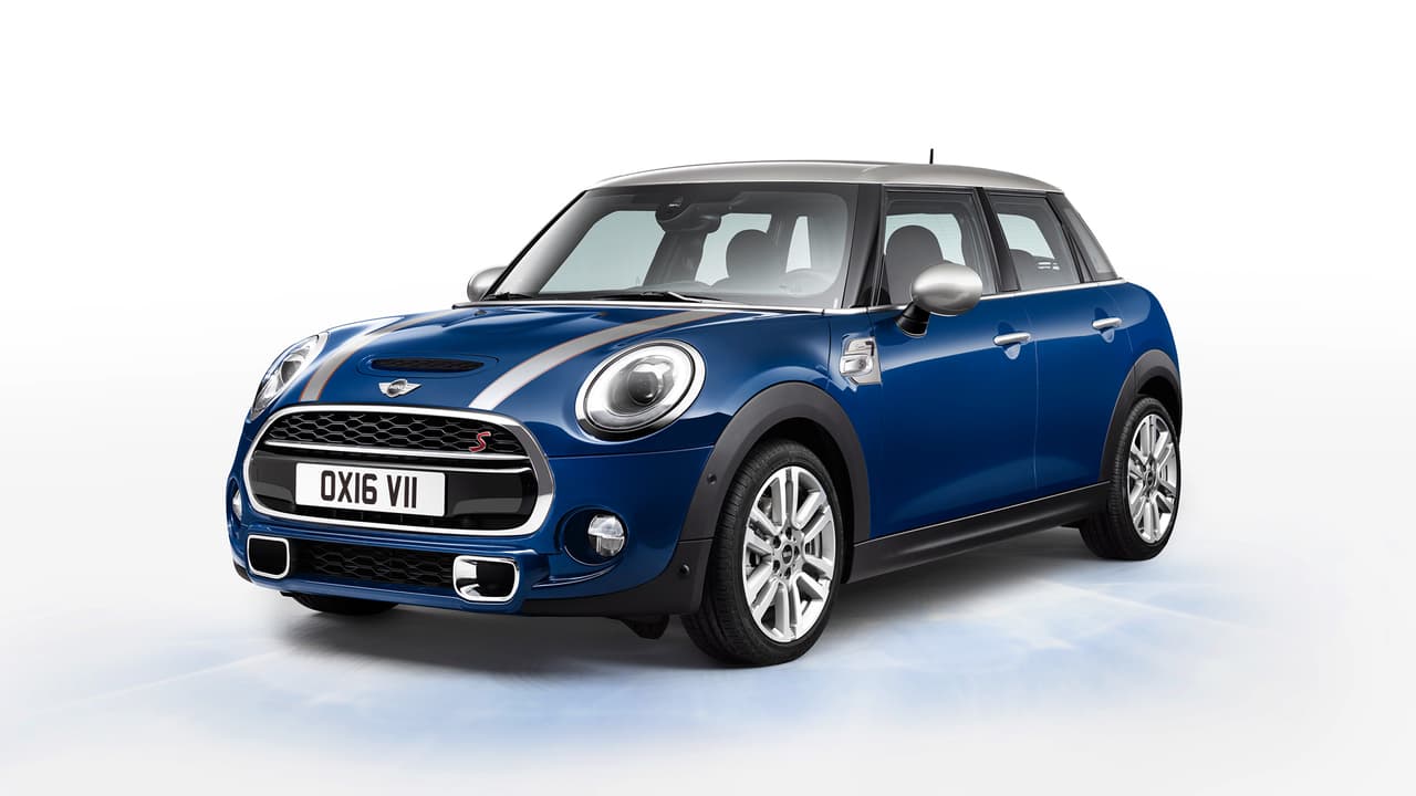 A la hora de hablar de mecánica, la edición especial Mini Seven 2016 mantiene los motores del Mini Cooper y del Mini Cooper S, con alternativas de 3 cilindros con 136 HP; 4 cilindros con 192 HP; 3 cilindros diésel con 116 HP; y 4 cilindros diésel con 170 HP.