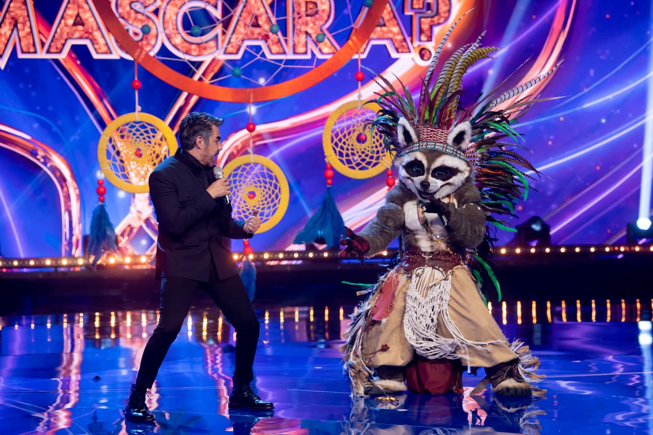 El segundo triple combate de la noche estuvo integrado por Sirena, Apache y La Hueva.