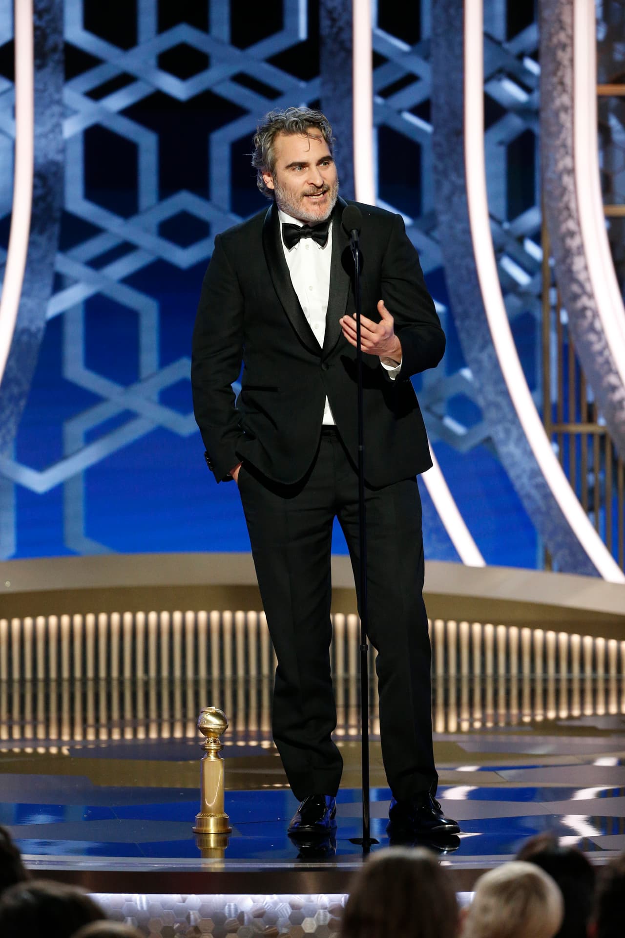 Tras una serie de aplausos, el ganador del Golden Globe cambió de tema para enfatizar que no existe una verdadera rivalidad entre los nominados: "Ustedes me inspiran, soy un estudiante y aprendo de ustedes. No puedo creer las interpretaciones hipnóticas que hicieron este año. En realidad es un honor que me hayan incluido en una lista con ustedes".