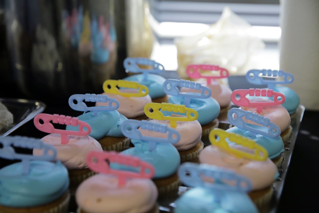 Su esposo y ella decidieron no saber si será niño o niña hasta el día que nazca en agosto.