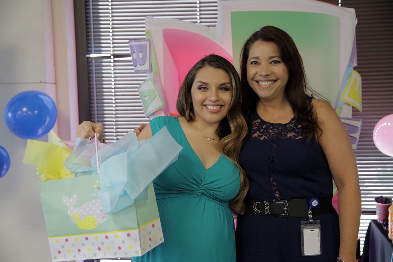 Su esposo y ella decidieron no saber si será niño o niña hasta el día que nazca en agosto.