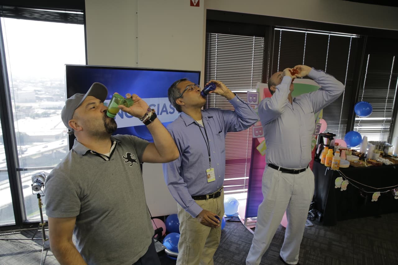 Su esposo y ella decidieron no saber si será niño o niña hasta el día que nazca en agosto.