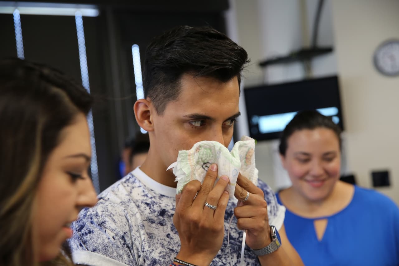 Su esposo y ella decidieron no saber si será niño o niña hasta el día que nazca en agosto.