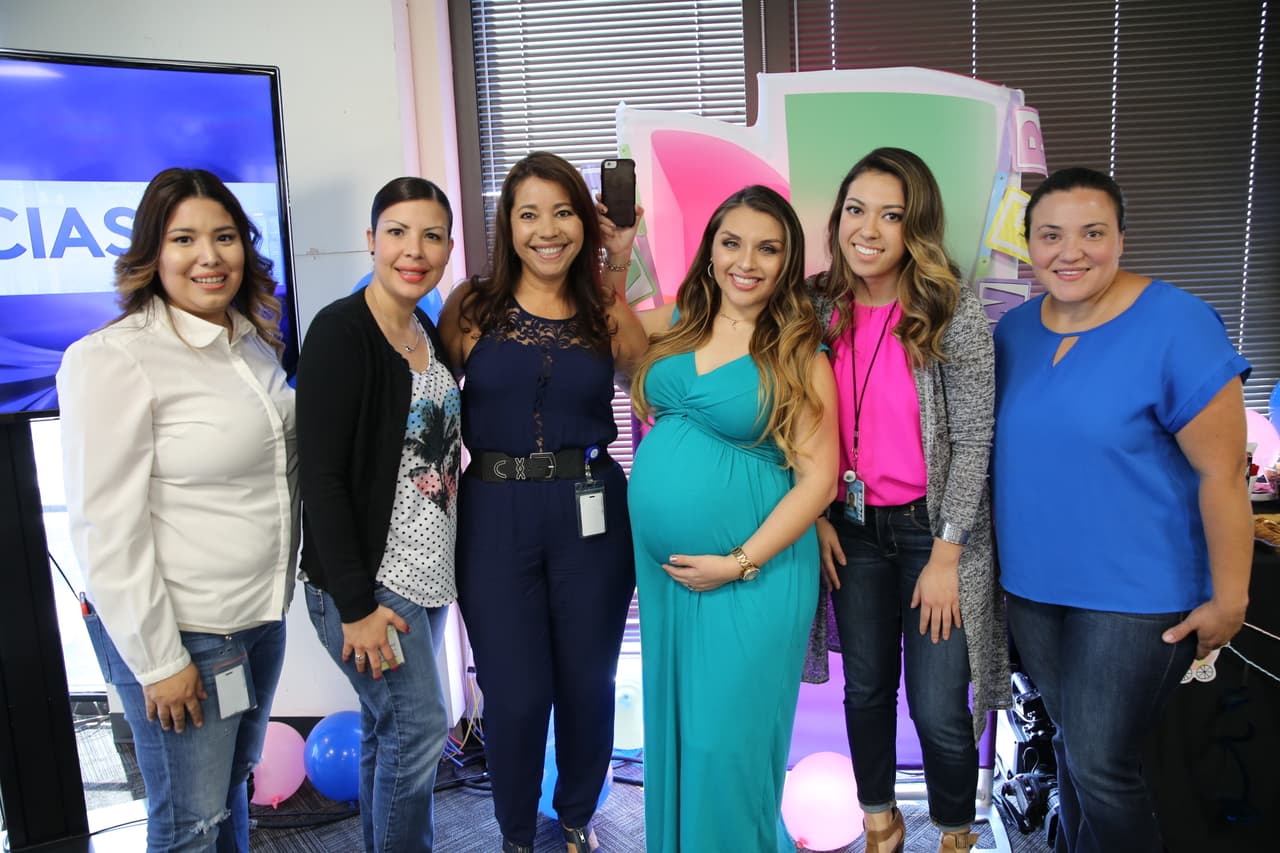 Su esposo y ella decidieron no saber si será niño o niña hasta el día que nazca en agosto.