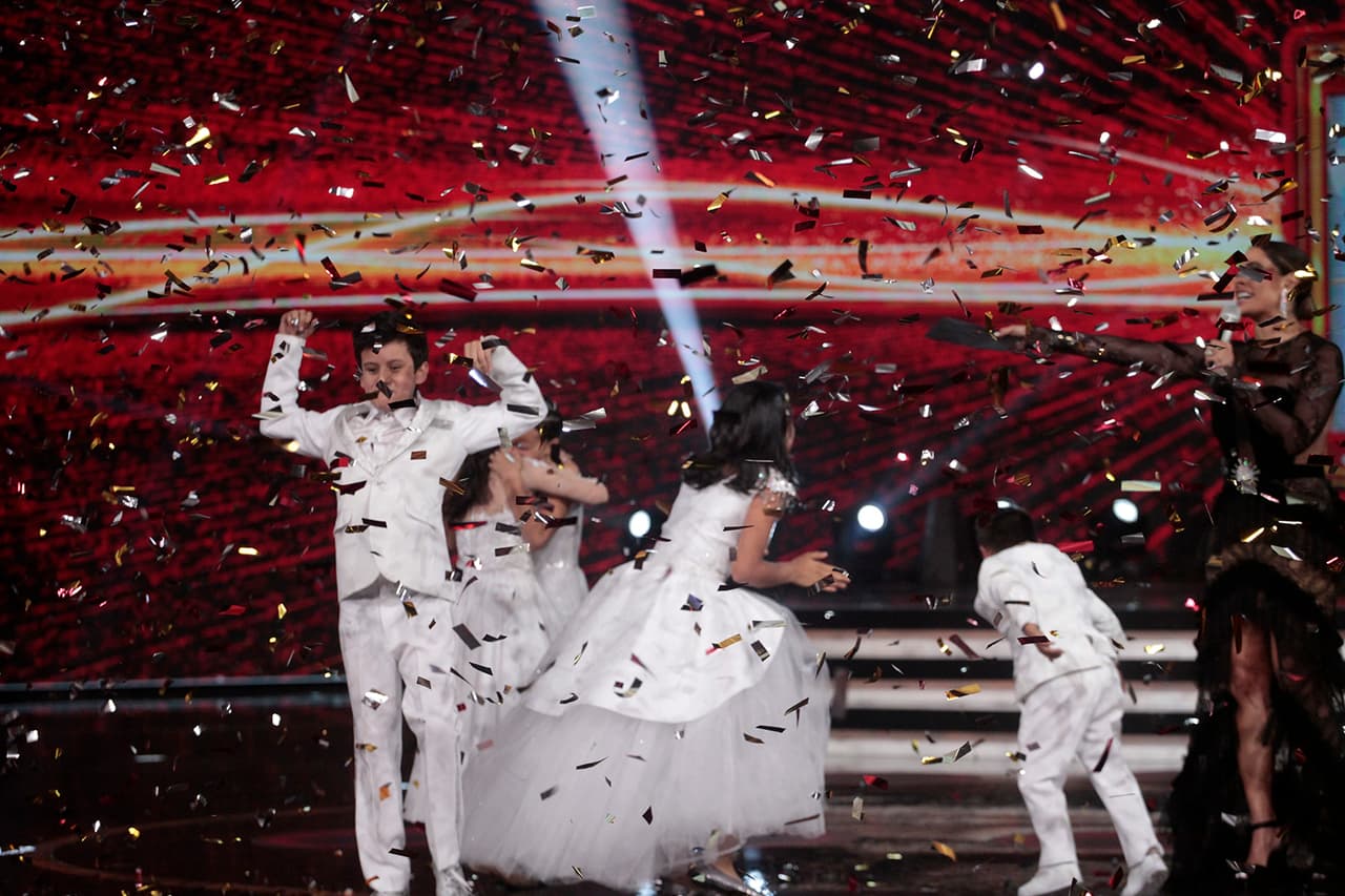 No lo podían creer, entre ellos volteaban a verse con sus incentes sonrisas.
