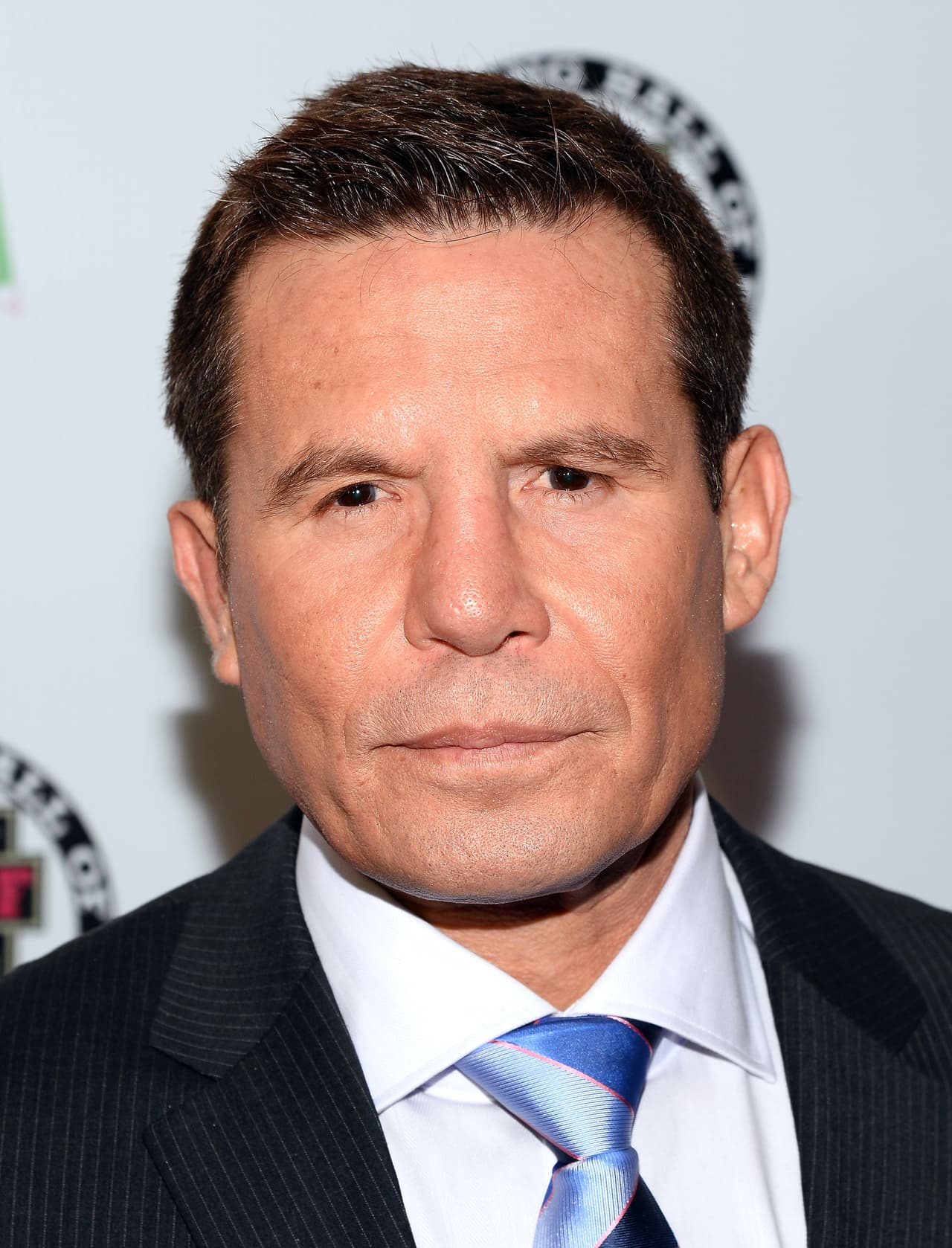 El 26 de julio, el exboxeador Julio César Chávez anunció en su cuenta de Twitter que también fue víctima de un 
<b><a href="https://www.tudn.com/boxeo/asaltan-a-julio-cesar-chavez" target="_blank">asalto a mano armada</a></b> en la capital del país.