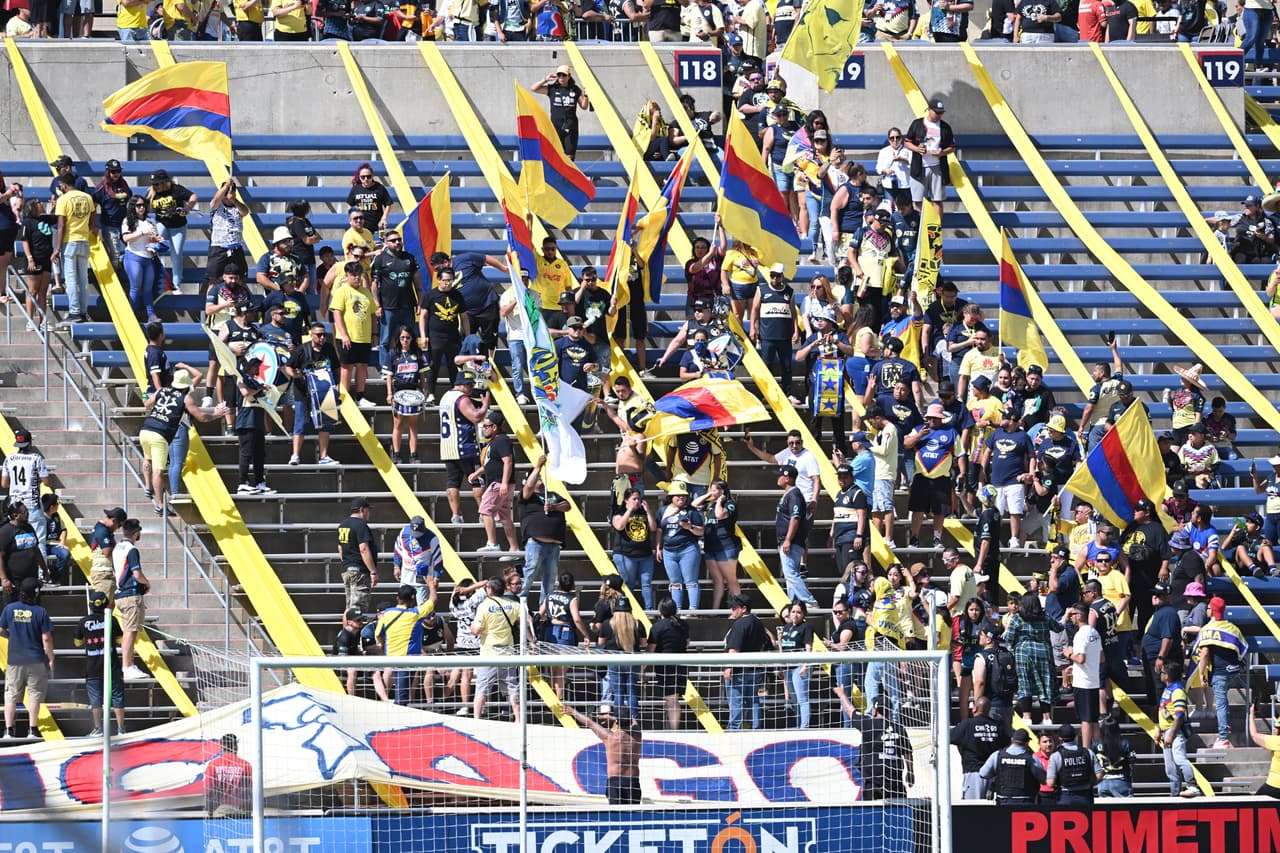 Pumas se impuso al América en partido amistoso con una gran actuación de Juan Ignacio Dinenno, quien hizo un doblete.