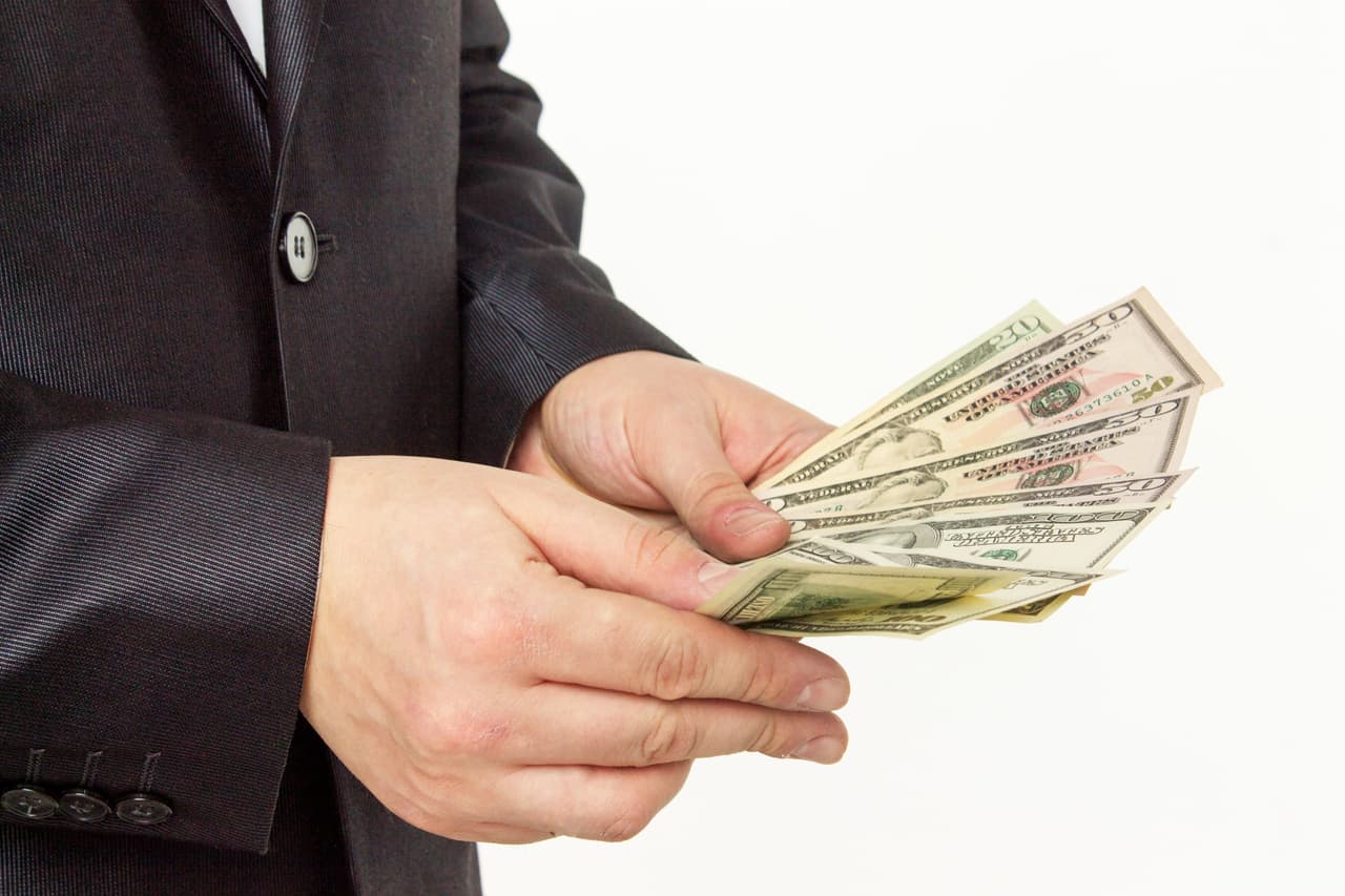 Esta buena onda te alegrará mucho pues te infunde esperanzas. Verás como consigues el dinero que necesitas urgentemente.