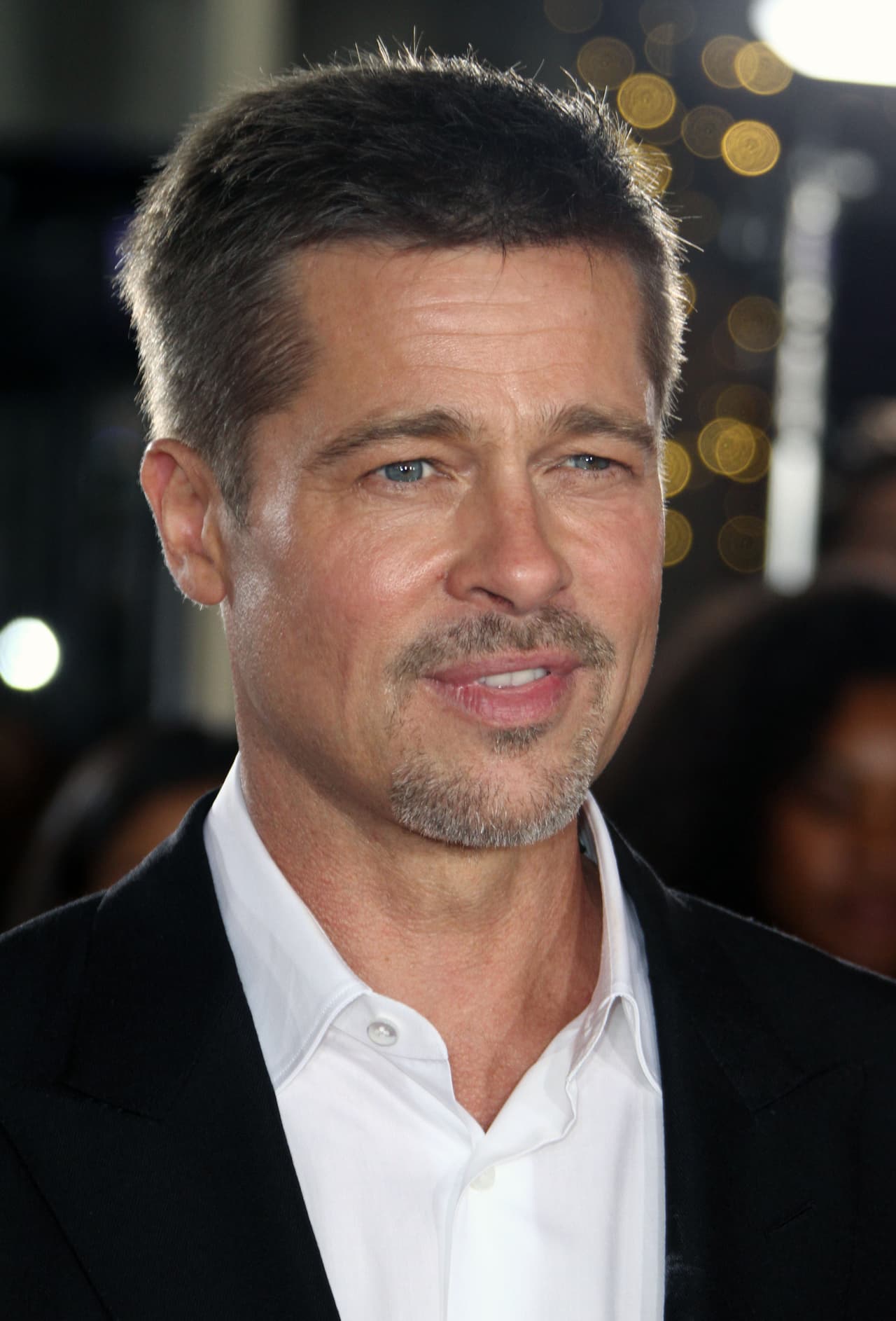 También ya ha podido reunirse con sus hijos, excepto con Maddox.