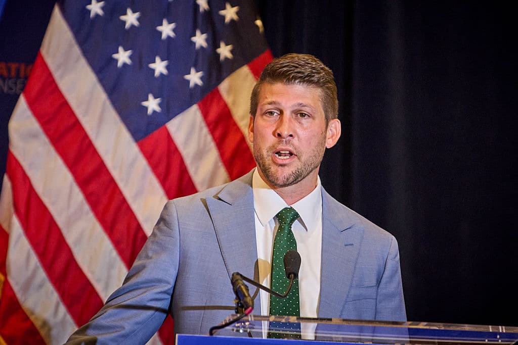 Fiscal de Florida pedirá pena de muerte para acusado de abuso y pornografía infantil