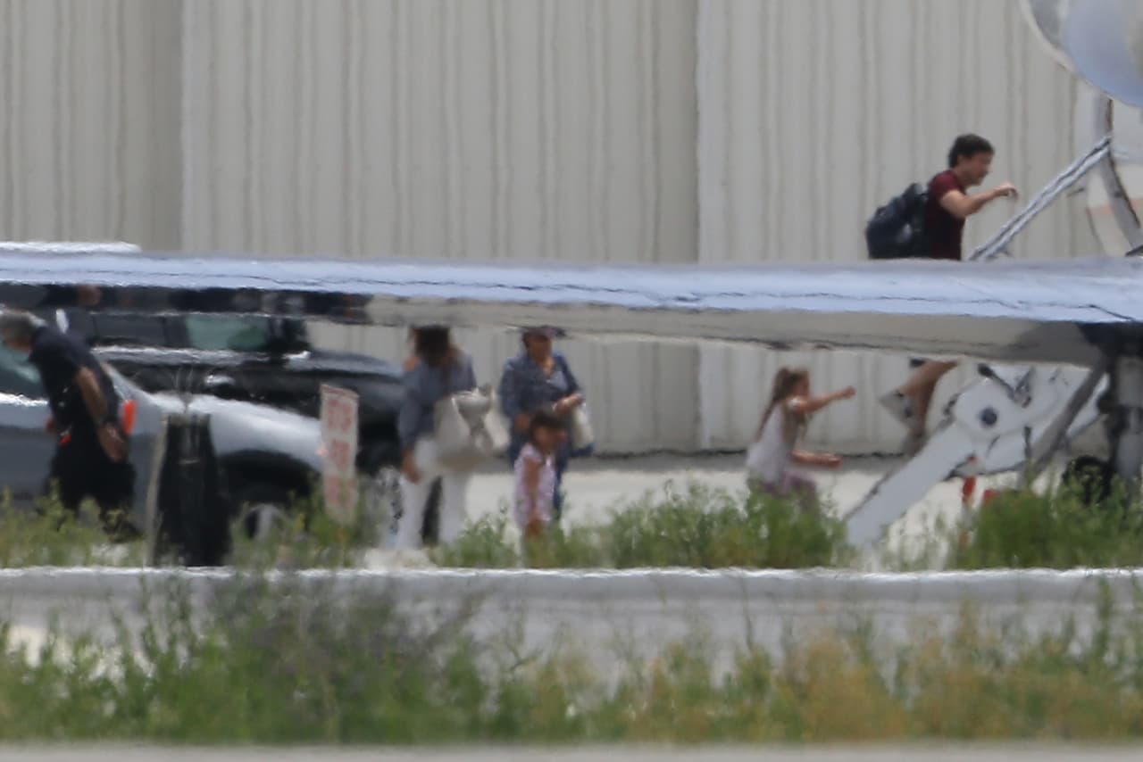 Después de su boda sorpresa, los famosos de fueron en jet privado a Bora Bora.